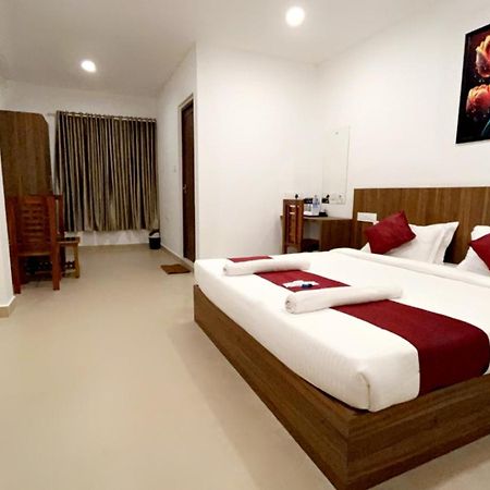 Hotel Dream Suite, Kattappana 外观 照片