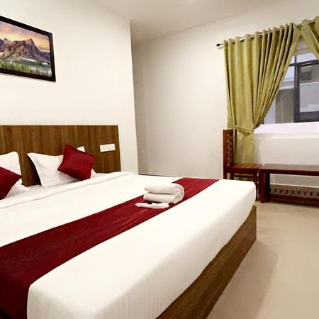 Hotel Dream Suite, Kattappana 外观 照片