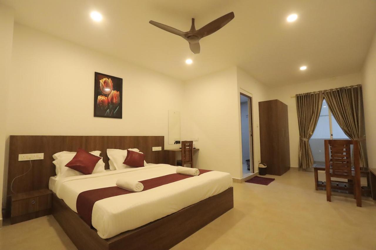 Hotel Dream Suite, Kattappana 外观 照片