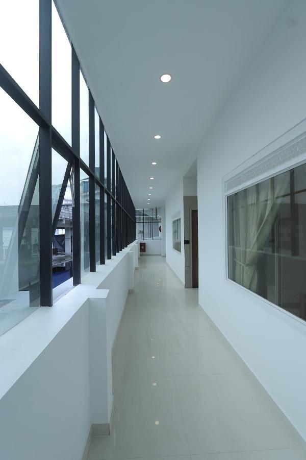 Hotel Dream Suite, Kattappana 外观 照片