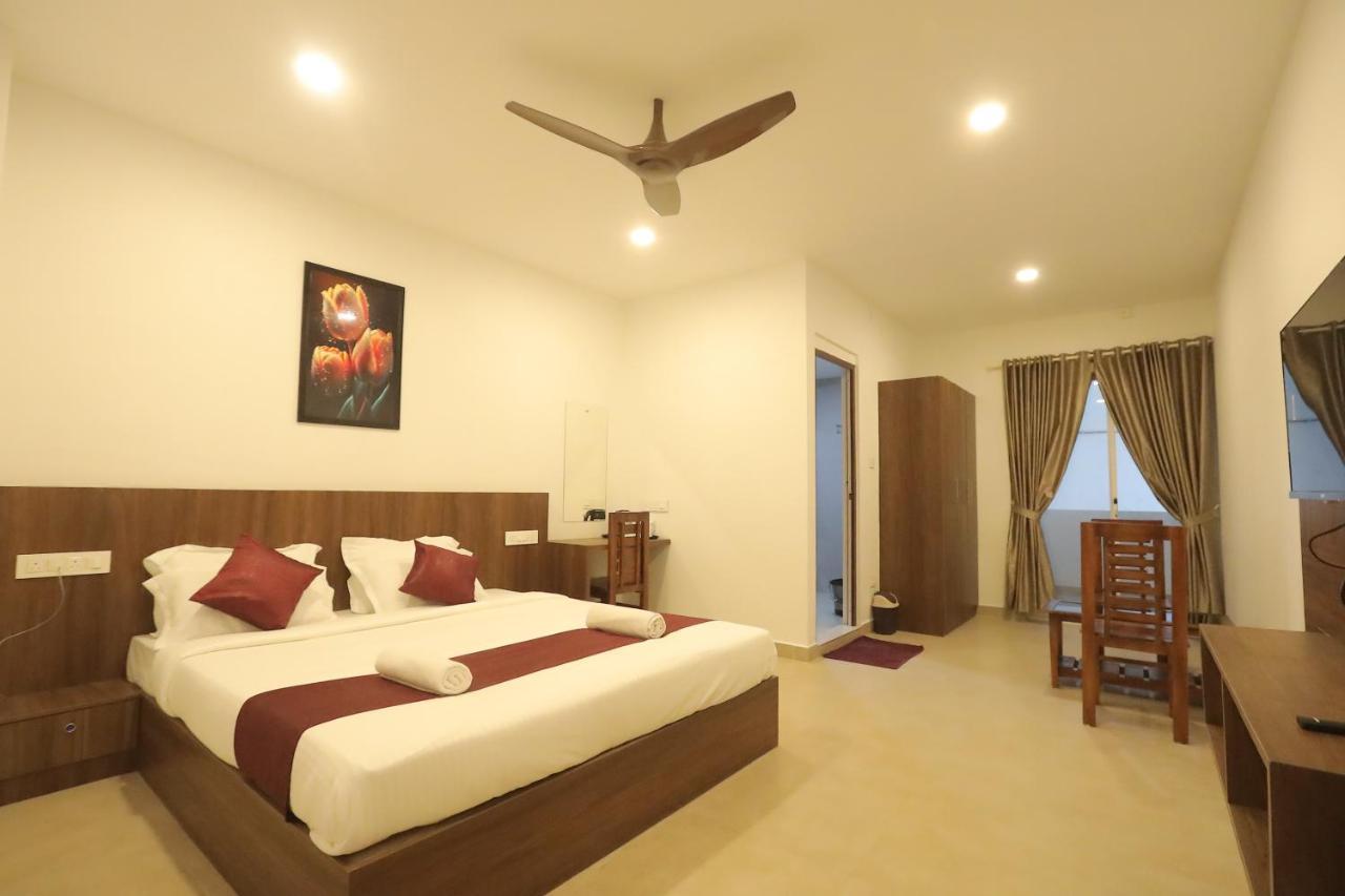 Hotel Dream Suite, Kattappana 外观 照片