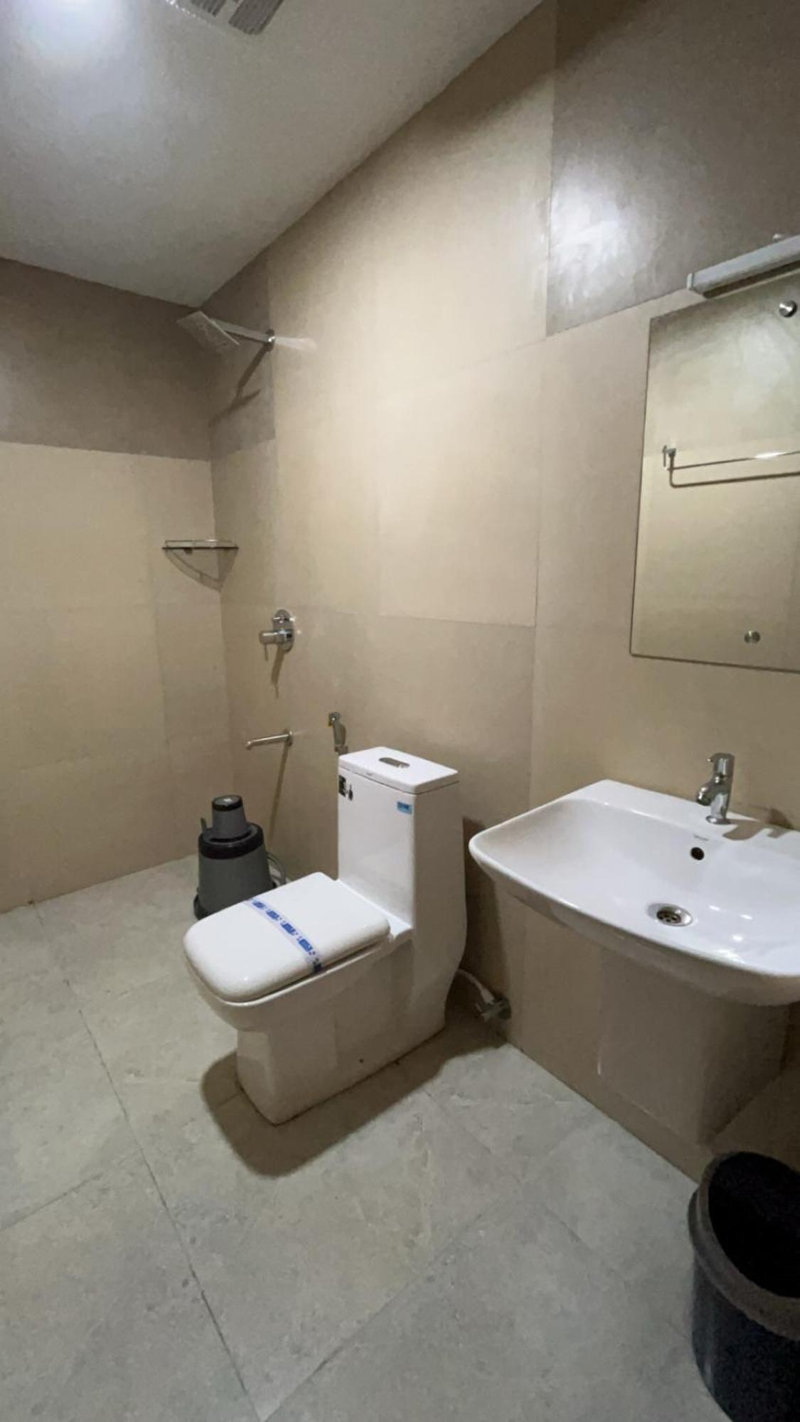 Hotel Dream Suite, Kattappana 外观 照片