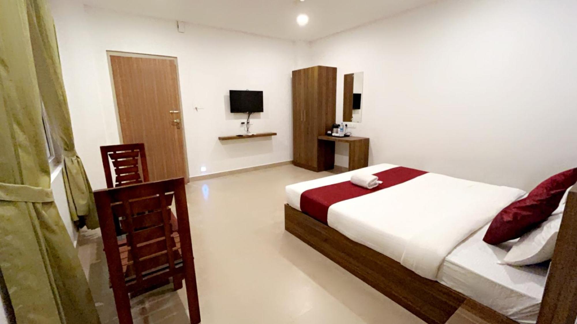 Hotel Dream Suite, Kattappana 外观 照片