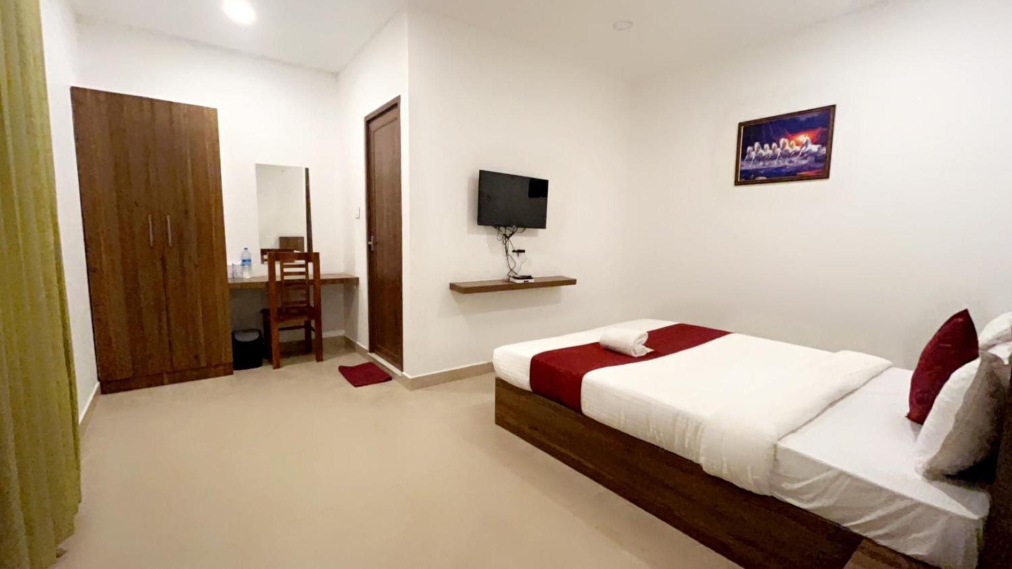 Hotel Dream Suite, Kattappana 外观 照片