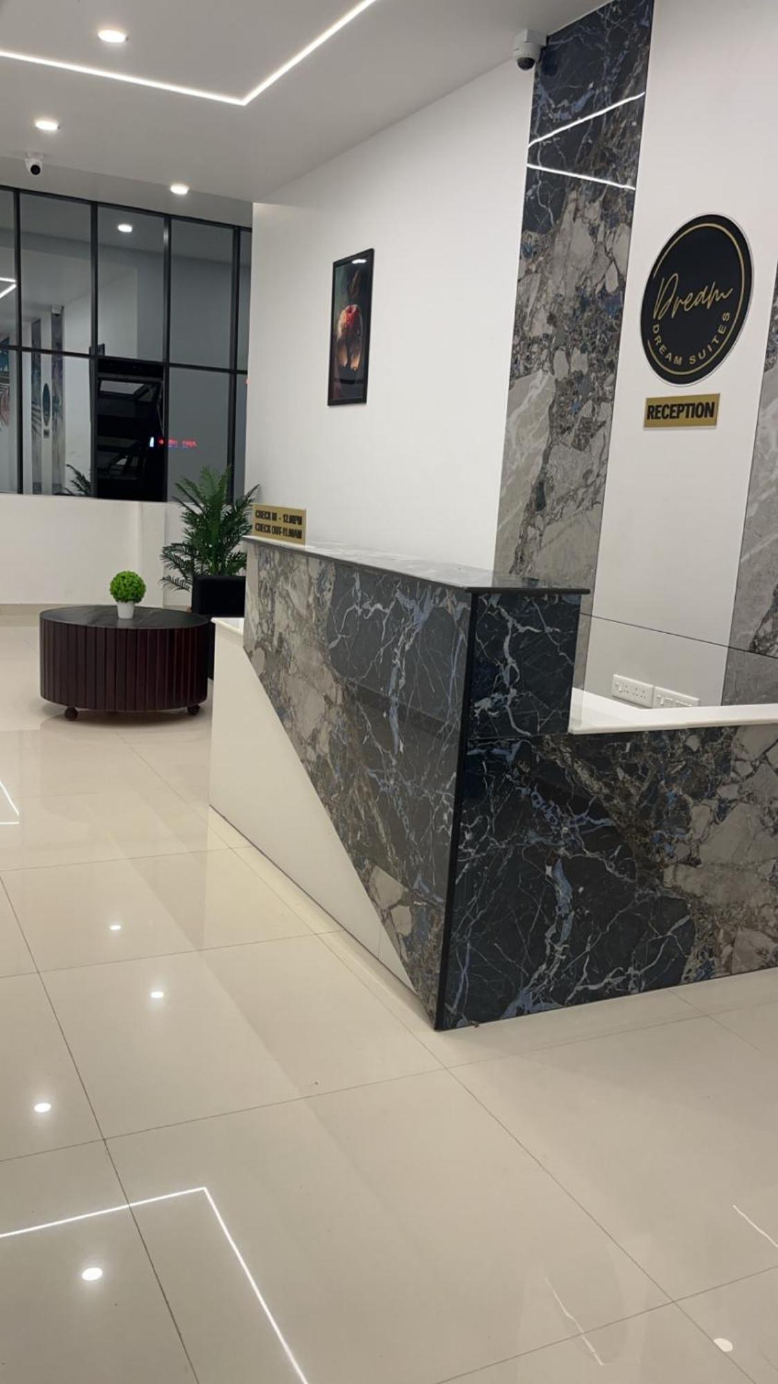 Hotel Dream Suite, Kattappana 外观 照片